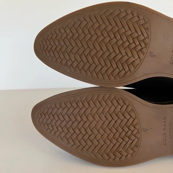 Cole Haan The Go-To Chelsea Boots in Neoprene and Leather, Black, size 6.5B - Picture 5 of 13